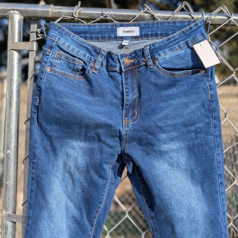 Embroidered Blue Flare Jeans 29x29 With Stretch Up to 30 - Picture 3 of 7